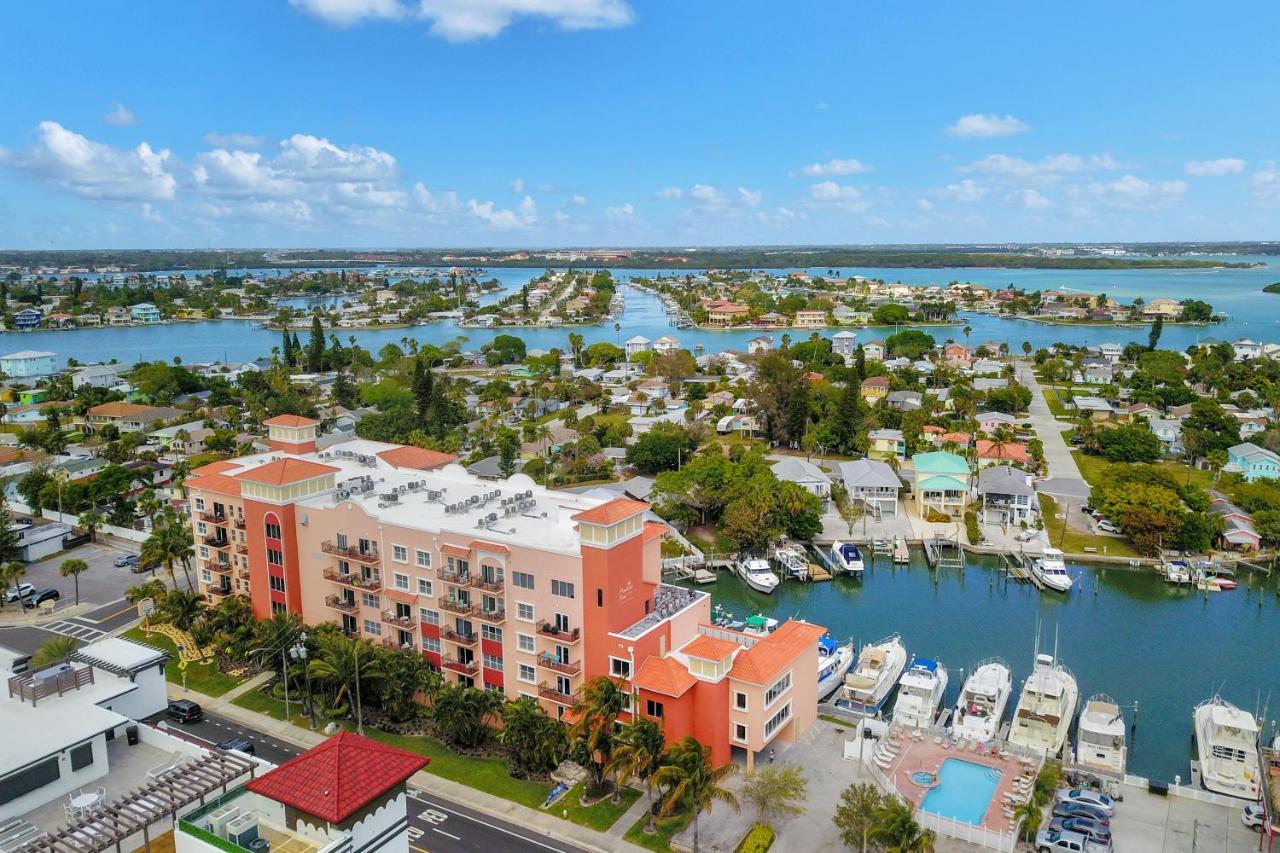 Bay Front Oasis Lägenhet St. Pete Beach Exteriör bild