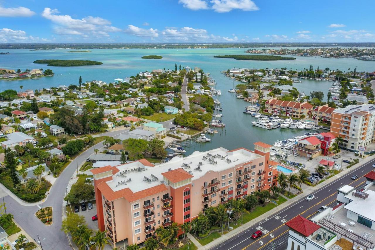 Bay Front Oasis Lägenhet St. Pete Beach Exteriör bild