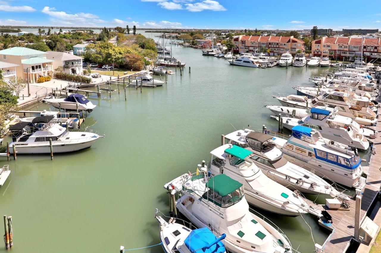 Bay Front Oasis Lägenhet St. Pete Beach Exteriör bild